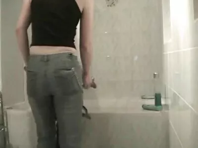 جھریوں فیلم سکس با زنان سن بالا میں چھڑی۔
