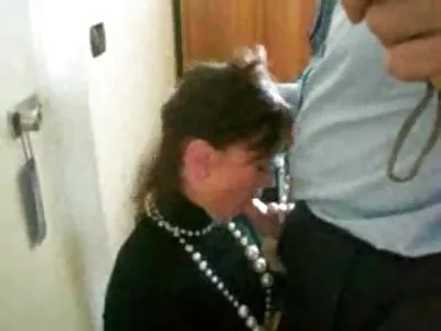 سنہرے بالوں سکس زن با دستگاه والی Bimbo Fucked ویڈیو (گندی، Tiffany)